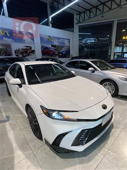 تۆیۆتا کامری